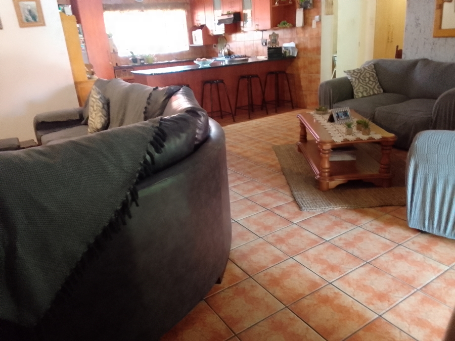 3 Bedroom Property for Sale in Oos Einde North West